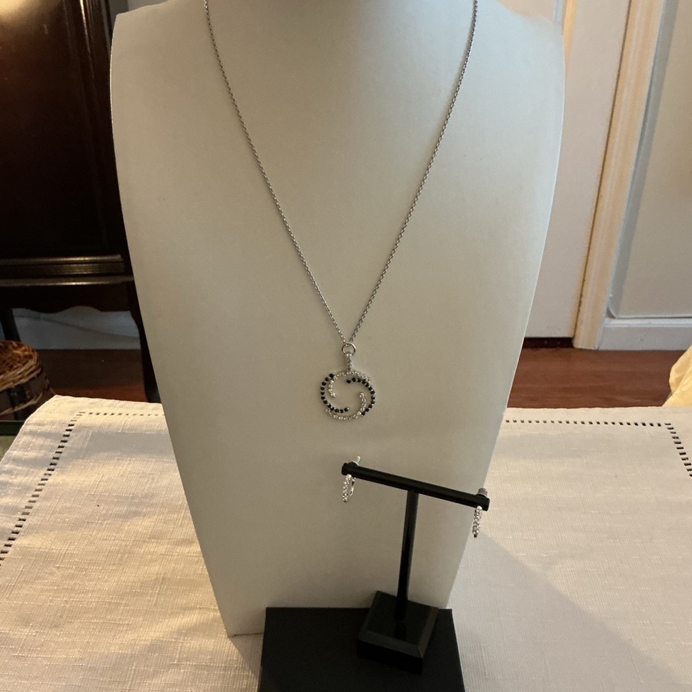 Black Swirl Rhinestone Silver Tone Pendant Necklace and Earrings Set